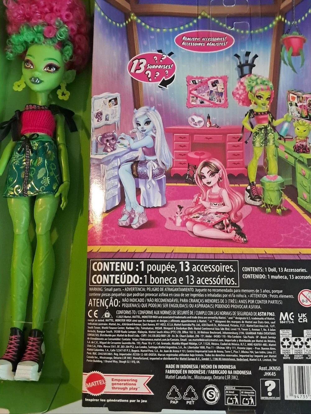 Monster High Venus FlyTrap Self-Scare Secrets, NIB, Pink and Green